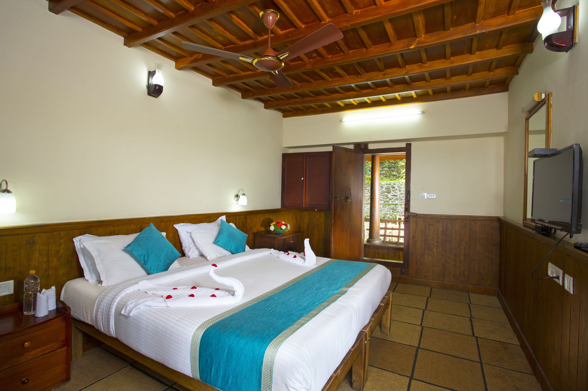 Spice Country Resort Chithirapuram Exterior foto